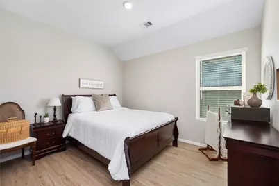 7206 Oakmont Avenue, Baytown, TX 77523 - Photo 13