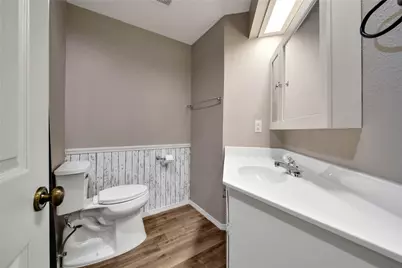 9814 King Circle S, Manvel, TX 77578 - Photo 15