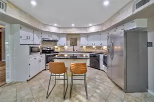 9814 King Cir S, Manvel, TX 77578 - Photo 9