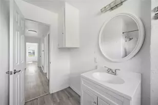 5919 Van Fleet St, Houston, TX 77033 - Photo 19