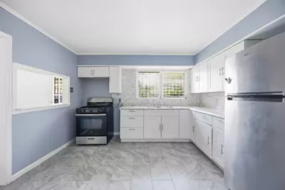 5919 Van Fleet Street, Houston, TX 77033 - Photo 7