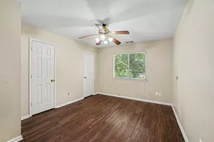 1805 Manor Cir, Rosenberg, TX 77471 - Photo 23