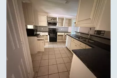 3010 Stonecross Lane, Dickinson, TX 77539 - Photo 3
