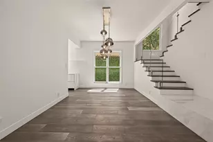 2114 Wroxton Rd, Houston, TX 77005 - Photo 9