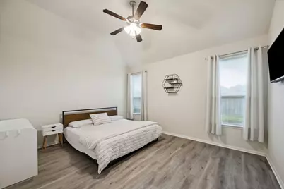 1815 Oakdale Mist Drive, Dickinson, TX 77539 - Photo 15