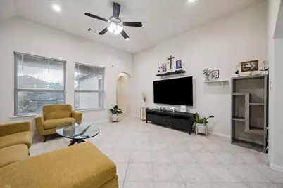 1815 Oakdale Mist Drive, Dickinson, TX 77539 - Photo 9