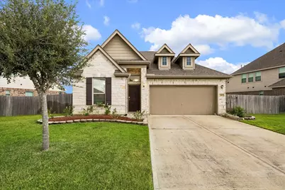 1815 Oakdale Mist Drive, Dickinson, TX 77539 - Photo 1