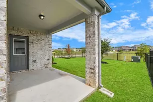 12910 Kinneskie Dr, Humble, TX 77346 - Photo 33