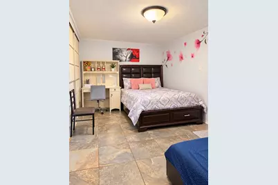 8807 Kindlewood Drive, Houston, TX 77099 - Photo 11