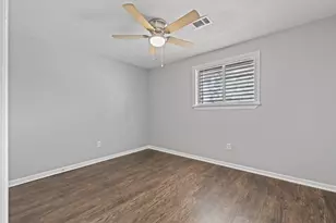 1413 N Natchez Dr, Texas City, TX 77591 - Photo 33