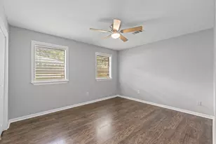 1413 N Natchez Dr, Texas City, TX 77591 - Photo 27