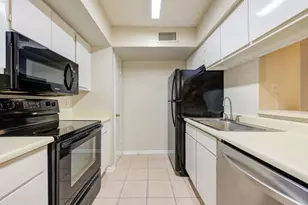 2800 Jeanetta St, Houston, TX 77063 - Photo 7