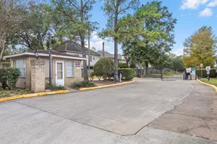 2800 Jeanetta St, Houston, TX 77063 - Photo 17
