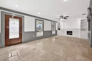 10054 Cedardale Dr, Houston, TX 77055 - Photo 5