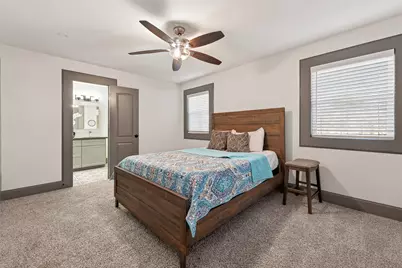 10054 Cedardale Drive, Houston, TX 77055 - Photo 35