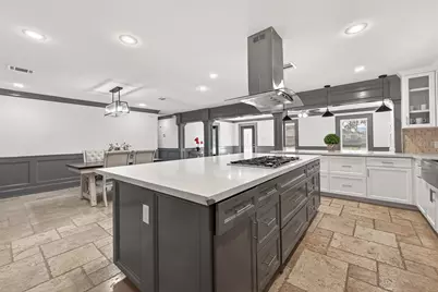 10054 Cedardale Drive, Houston, TX 77055 - Photo 17