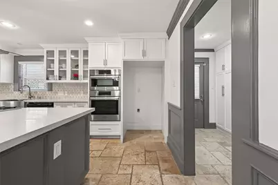 10054 Cedardale Drive, Houston, TX 77055 - Photo 19