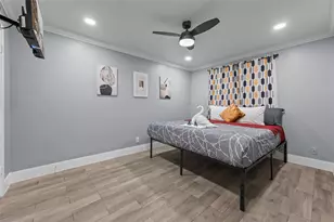 3611 Graustark St, Houston, TX 77006 - Photo 11