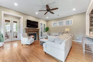 836 E 24th St, Houston, TX 77009 - Photo 3