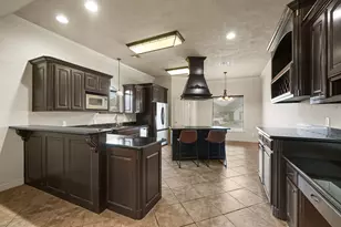 7335 Indian River Dr, Port Arthur, TX 77642 - Photo 9