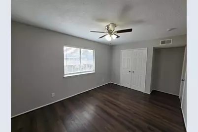 5628 Birchmont Drive #D, Houston, TX 77091 - Photo 19