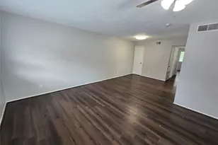 5628 Birchmont Dr, Houston, TX 77091 - Photo 5