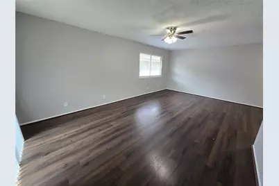 5628 Birchmont Drive #D, Houston, TX 77091 - Photo 3