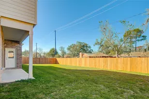 412 Magnolia St, Richwood, TX 77566 - Photo 37