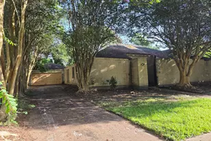 16379 Havenpark Dr, Houston, TX 77059 - Photo 3