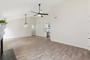 7534 Shaddock Dr, Houston, TX 77041 - Photo 9