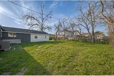 2401 Spence Street Street #B, Houston, TX 77093 - Photo 7