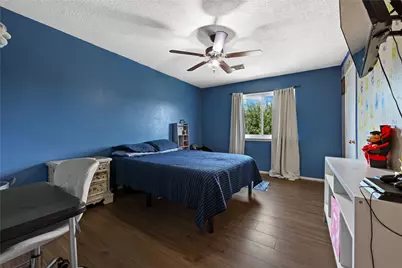 12227 Kings Path Lane, Houston, TX 77044 - Photo 15