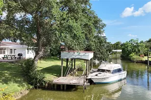 211 Rue Orleans St, Baytown, TX 77520 - Photo 21