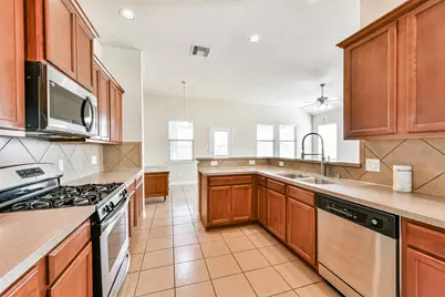 7201 Valentine Lane, Pearland, TX 77584 - Photo 9