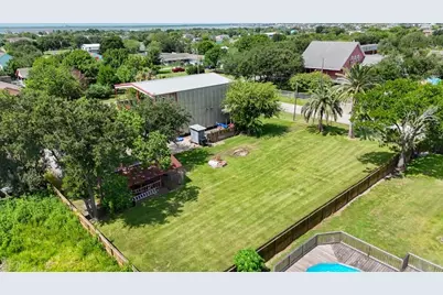 749 12th Street, Dickinson, TX 77539 - Photo 33