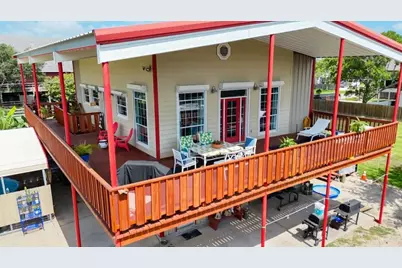 749 12th Street, Dickinson, TX 77539 - Photo 3