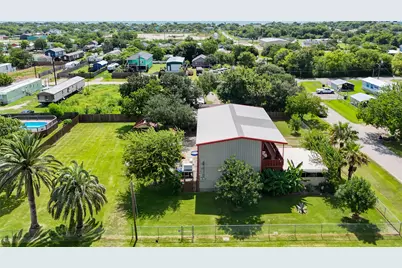 749 12th Street, Dickinson, TX 77539 - Photo 37