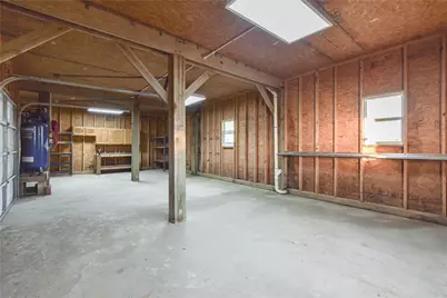 221 Flamingo Drive, Anahuac, TX 77514 - Photo 7