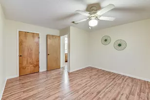 221 Flamingo Dr, Anahuac, TX 77514 - Photo 35