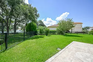 13719 Neils Branch Dr, Houston, TX 77077 - Photo 47