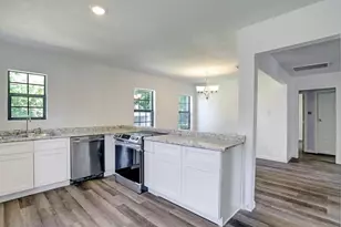 513 Mayford St, Houston, TX 77076 - Photo 11