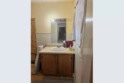108 W Humble Street, Baytown, TX 77520 - Photo 27
