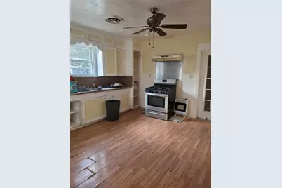 108 W Humble Street, Baytown, TX 77520 - Photo 37