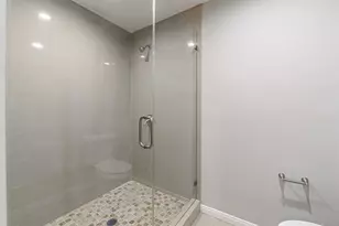 14214 Misty Meadow Ln, Houston, TX 77079 - Photo 17