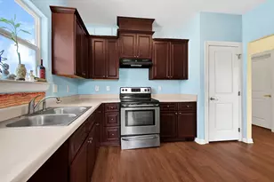 771 10th St, Dickinson, TX 77539 - Photo 5