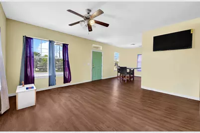 771 10th Street, Dickinson, TX 77539 - Photo 11