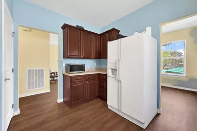 771 10th Street, Dickinson, TX 77539 - Photo 9