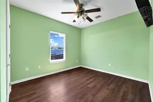 771 10th St, Dickinson, TX 77539 - Photo 21