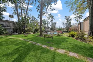 8211 Katy Fwy, Houston, TX 77024 - Photo 11