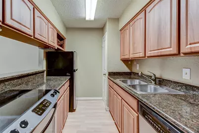 3224 Timmons Lane #166, Houston, TX 77027 - Photo 13